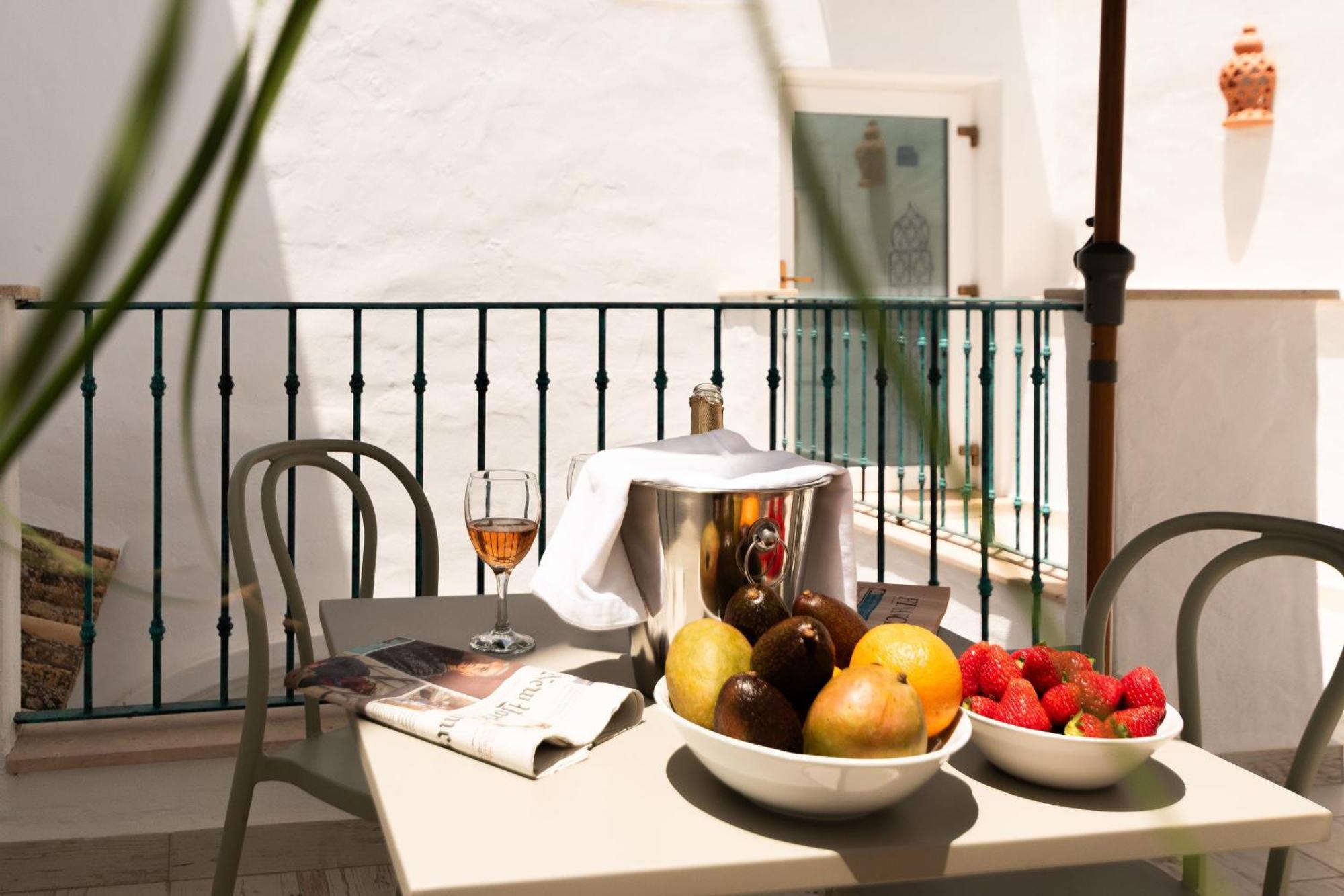 Casa Esmeralda - Luxury Boutique Apartments Old Town Estepona Exterior photo